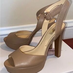 Jessica Simpson Tan Platform Heels with Ankle Strap. Almost new!
